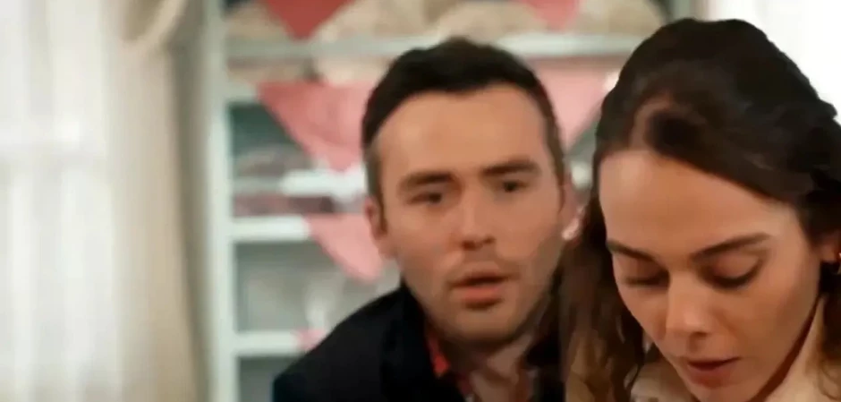 Кадры из Между / Арафта 82 серия