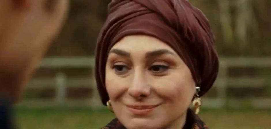 Кадры из Между / Арафта 90 серия