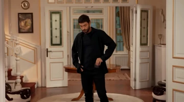 Кадры из Между / Арафта 23 серия