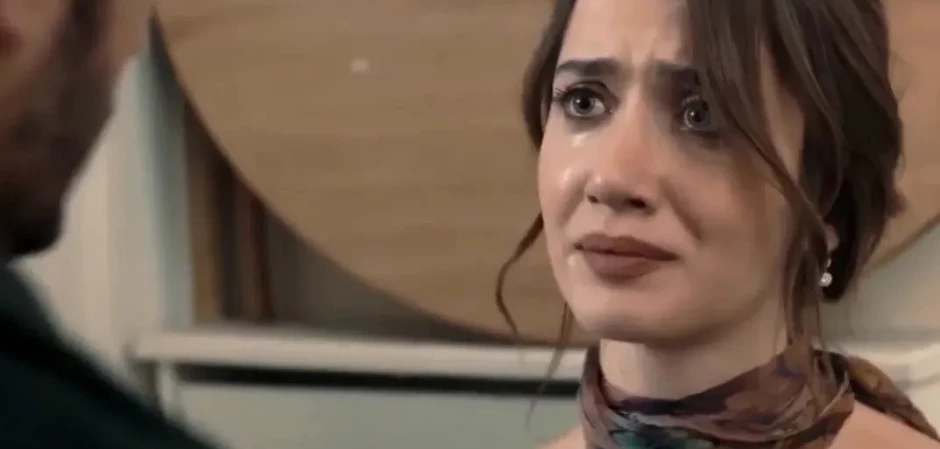 Кадры из Между / Арафта 77 серия