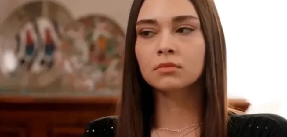 Кадры из Между / Арафта 51 серия