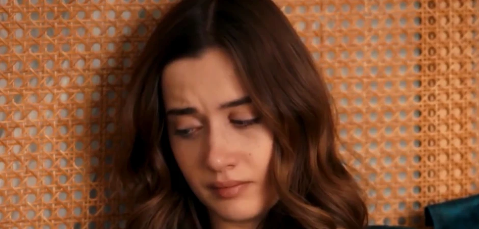 Кадры из Между / Арафта 79 серия