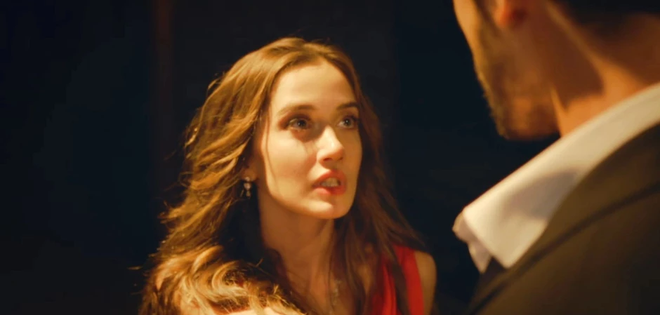 Кадры из Между / Арафта 9 серия