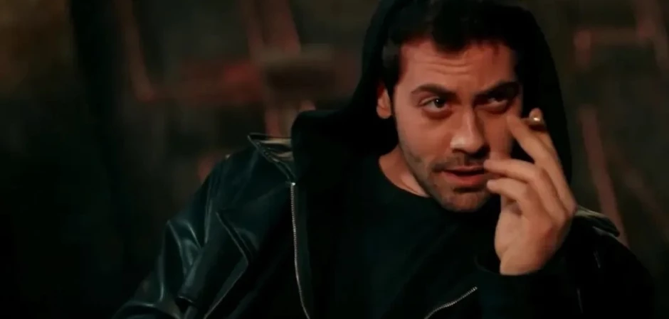 Кадры из Между / Арафта 96 серия